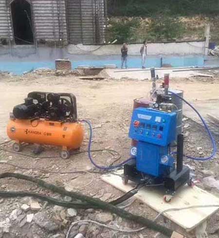 外墙聚氨酯喷涂保温(图1) Q2600外墙聚氨酯喷涂保温案例