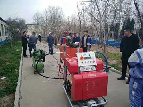 粮库现场发泡聚氨酯隔热保温(图2) H5600粮库现场发泡聚氨酯隔热保温发泡机